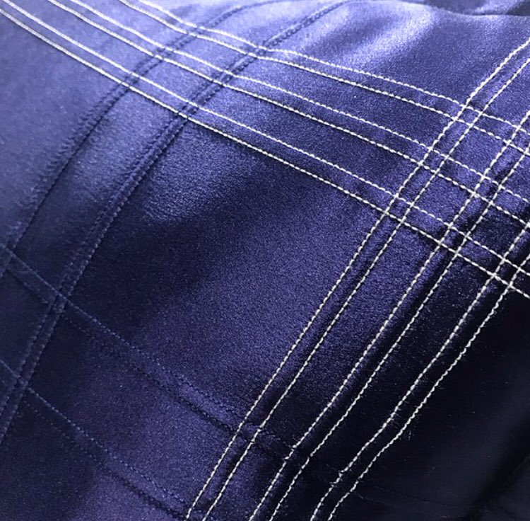 MLS_LinenShop's tweet photo. We love Couture ! Find our #bespoke collection at 158 walton street ! Repost @yvesdelormecoutureofficiel
・・・
#maisonyvesdelorme #handmadeembroidery #luxuryfrenchbrand #savoirfaire #cottonsateen #vivaldispring #givresateen #electricbluesilkthread #adagiopillow https://t.co/4D0H0biZMg