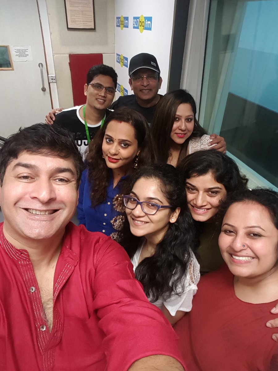 Hello hi aaye hi! @annukapoor_  celebrates his 62nd bday on his show #suhanasafarwithannukapoor ...with me interviewing him! Wat an honor! Today 10am to 12noon @927BIGFM #happybirthdayannukapoor @tarunkatial