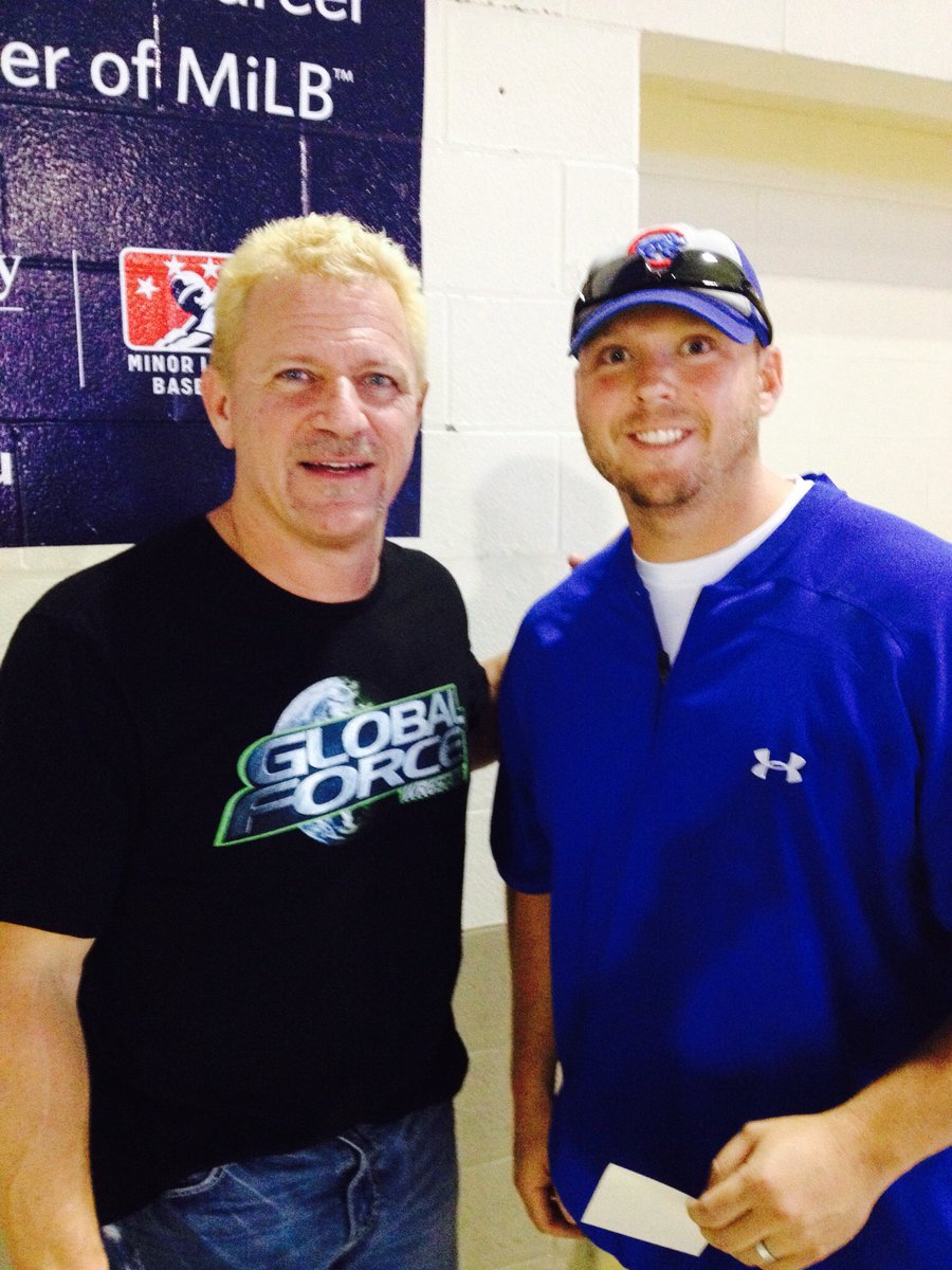 Jgarmon10's tweet photo. Congrats to the newest HOF member. @RealJeffJarrett https://t.co/VdLj1efTgg