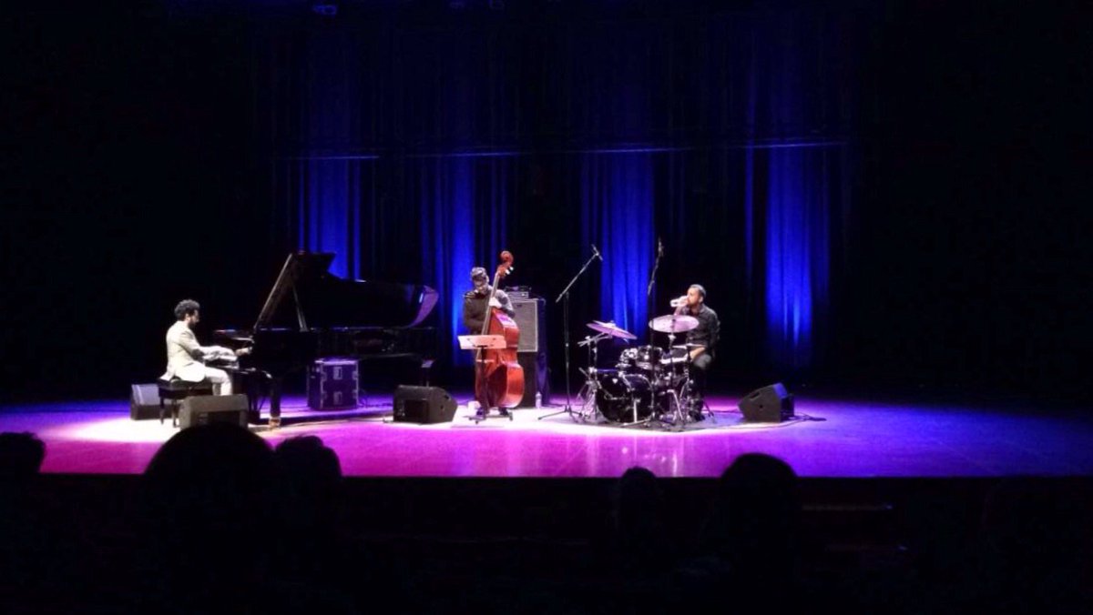 _myz's tweet photo. I'm at Cemal Reşit Rey Konser Salonu - @crrkonsersalonu in Şişli, Türkiye https://t.co/z4DeQOavHL https://t.co/FTjZ0llC6E