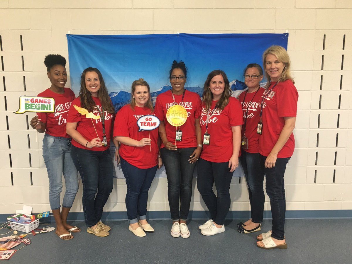 moneal_teach's tweet photo. Third grade tribe #ecsdfl #ownyourimpact https://t.co/WagbvEZLHN