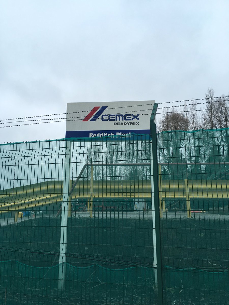 VFL @CEMEX_UK Redditch plant for safety review. Excellent induction from Plant Manager Aaron who also trains soldiers in his spare time! #feelingsafe #bestforfamilies