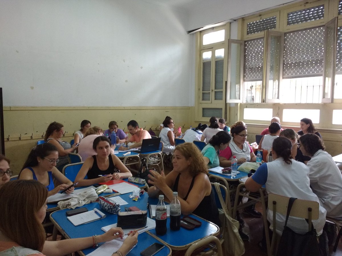 marisavigliotta's tweet photo. Haciendo mapas mentales en @ciiesanfer!! @BaheDfc @equipocoordciie https://t.co/kIhpZNAbiS