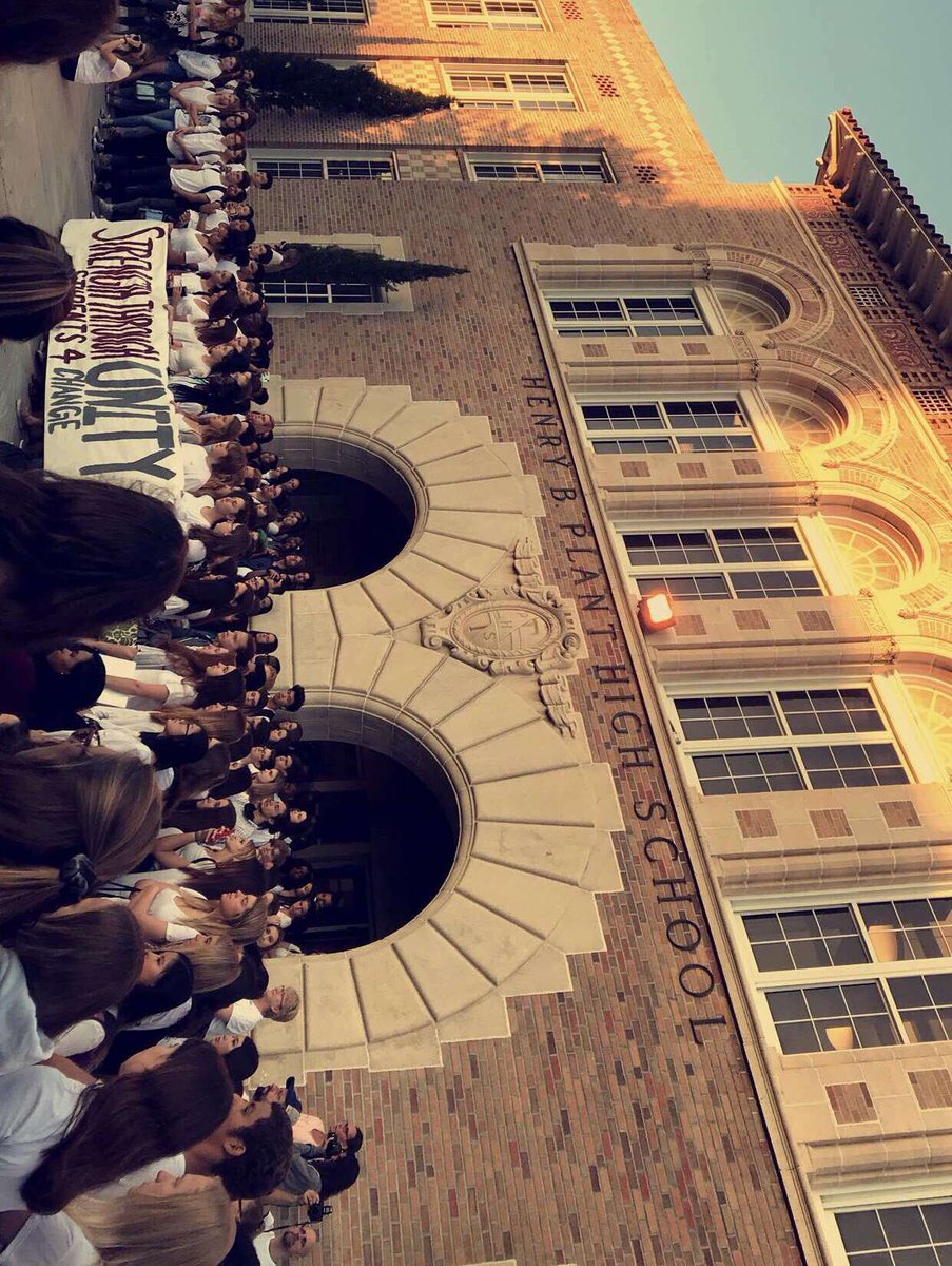 Sarahchadwickk's tweet photo. Henry B Plant High School in Tampa, FL. Did this for us today. We see everything I promise. Thank you. https://t.co/jUzFG9vpnk