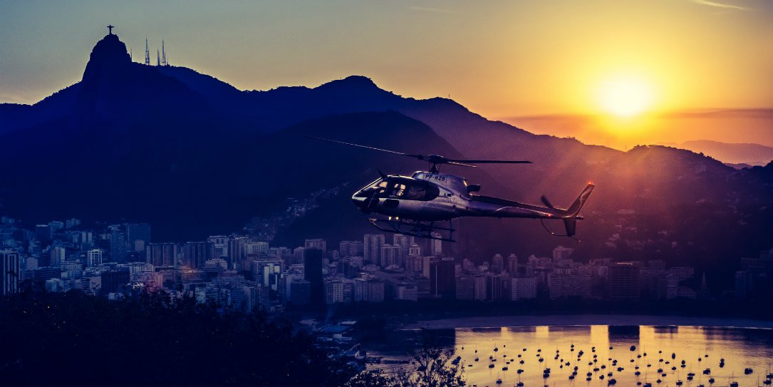MOARGeek's tweet photo. Helicopter pilot blames drone for crash landing on Daniel Island https://t.co/bojoCsNuQ7 #drones #drone https://t.co/ck7Vfbu3Wn