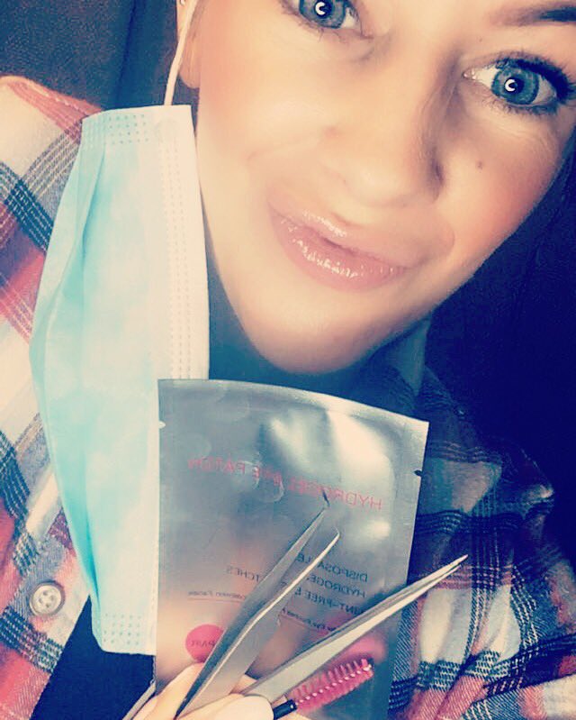 katmitchell123's tweet photo. Another full day of #lashing my beautiful #lashflashers ❤️ #lovemyjob #bossbabe #noir #londonlashpro https://t.co/LwRNZsElEj