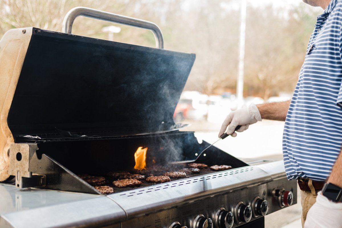 Hoovertoyota's tweet photo. We fired up the grill and we're serving lunch this #PresidentsDay! Stop by and check out a new or used #Toyota today, and we'll pay your first payment! https://t.co/oYgaj8mbyv #instagrambham https://t.co/w7cgC5Hhng