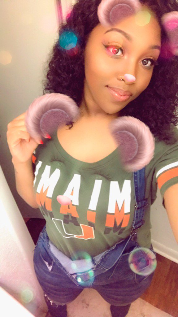 Bella_Applebum_'s tweet photo. 💎 https://t.co/Myj1zWWvWD