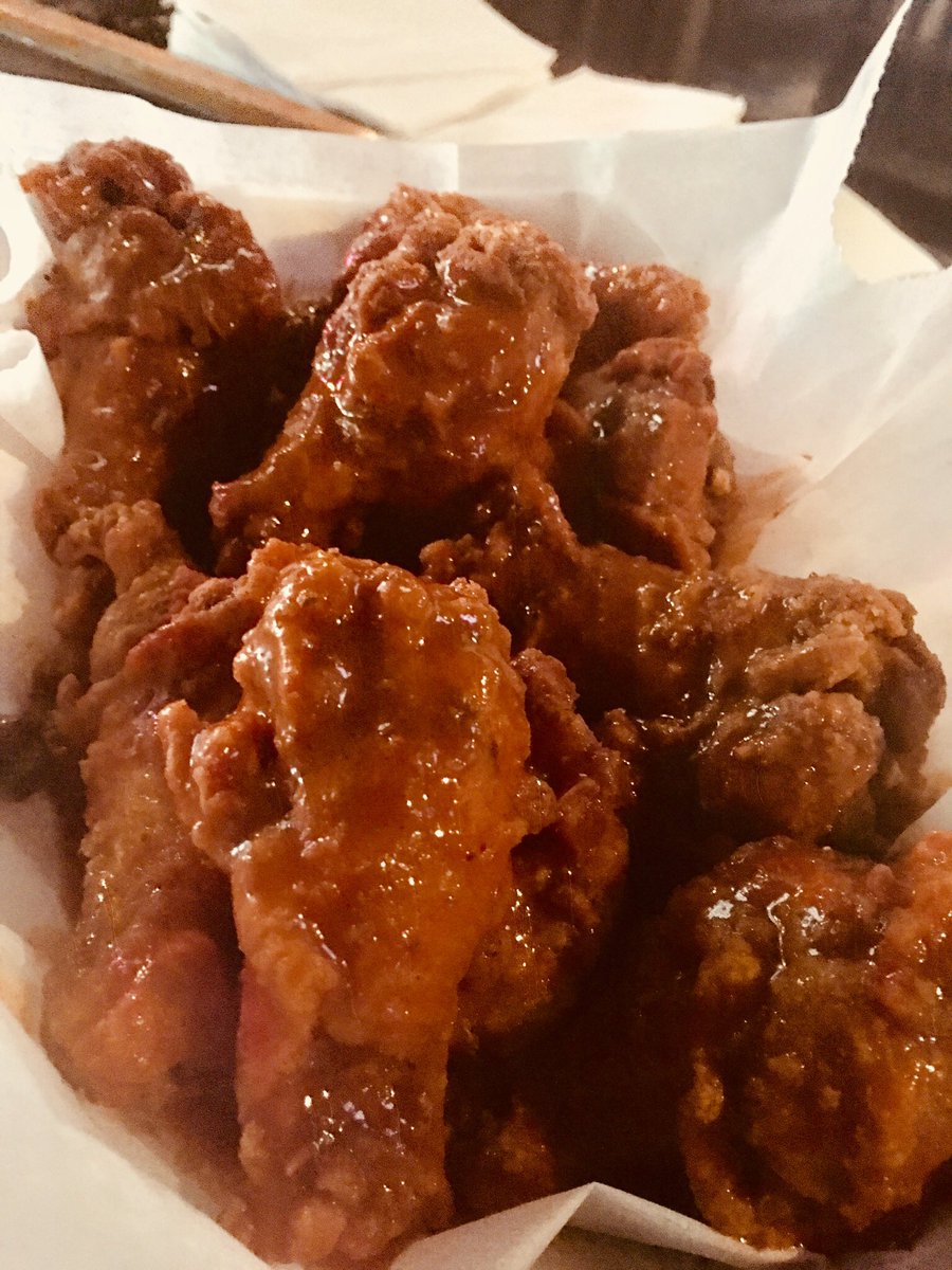 Breaded Medium Wings!!!!Dont be scared.#dignitarylife