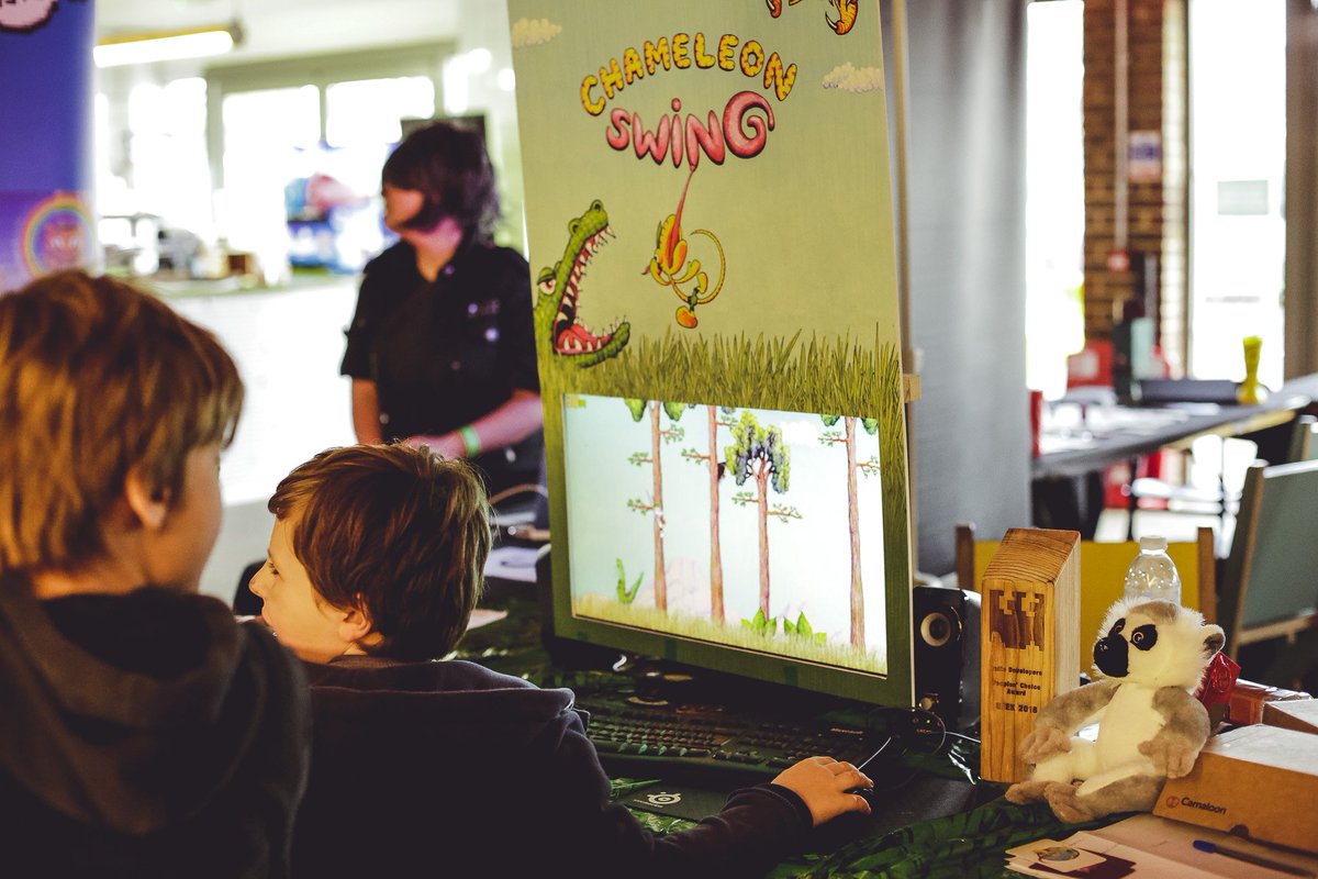 AngieKiwiMedia tweet picture