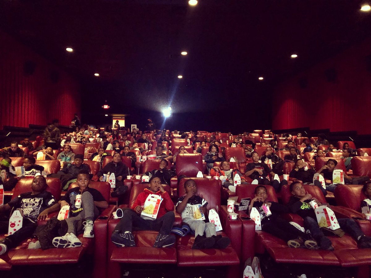 iedifyminds's tweet photo. Spent my morning with 100 kings and queens watching #BlackPanther 

It doesn’t get any better than this. https://t.co/noWdAkAYtV