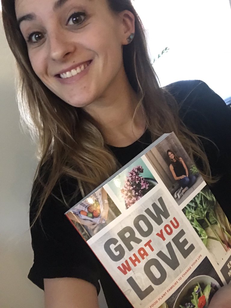 The Grow What You Love book is hittng shelves..! Thank you everyone, for celebrating this project &amp; message with me! 💚passthepistil.com/grow-what-you-… <a href="/tracyblevins/">Tracy Blevins</a> <a href="/BethBillstrom/">Beth Billstrom Photographer</a> <a href="/thefreckledrose/">Angie Rose Johnson</a> #GrowWhatYouLove #gardenchat #gyo #BookGivingDay