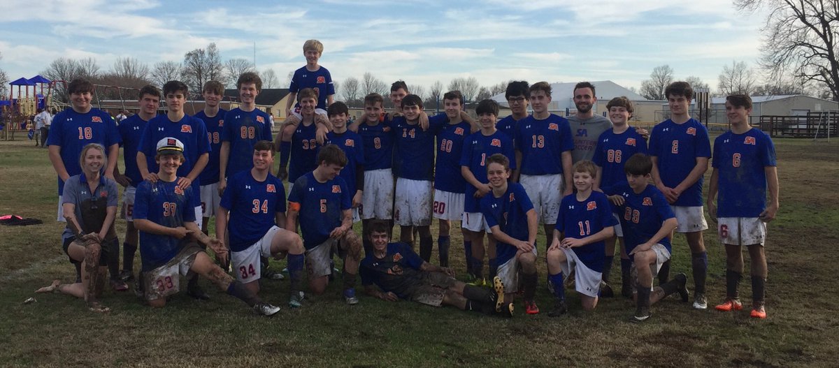 ShawnyCSmith's tweet photo. Proud of this bunch who really worked hard in the mud to get a 5-1 1st round playoff win over Indianola today! 2nd round coming up on Thursday
Let’s go Vols! #VolPride #RiseUp https://t.co/Au6QRSpQiy