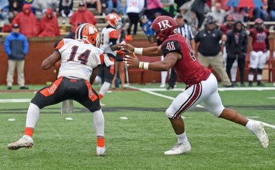 CoachA_USF's tweet photo. Full Pads in the morning! Time to separate the posers from the group! #Pain’sComing #LRU 🐻 https://t.co/uCGIRfXmob