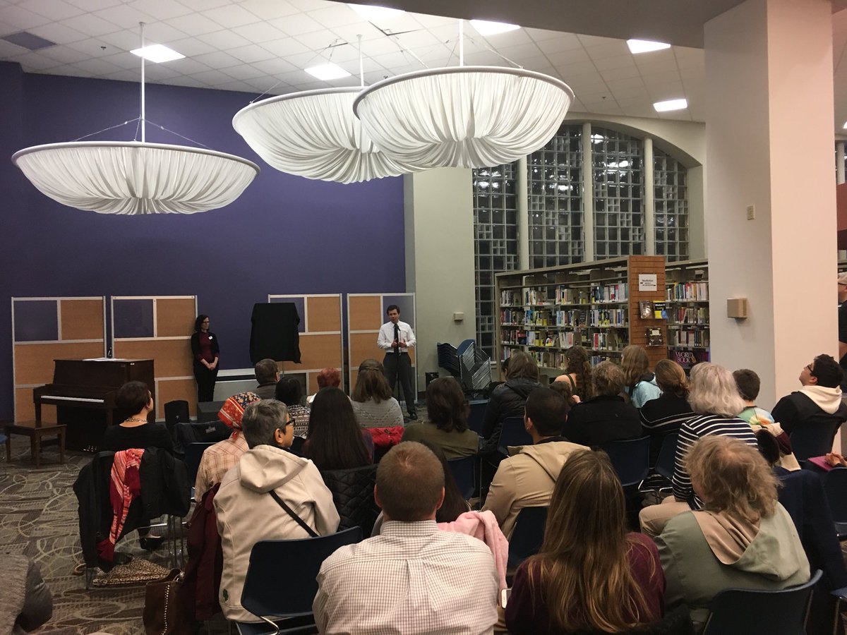 SamSpeakerGuy's tweet photo. Unveiled One Book One Michiana and sang songs from #InTheHeights #OneBookOneMichiana #DistanceBetweenUs @PeteButtigieg @sbcivic @sjcplib https://t.co/8SYNVxT0Wq