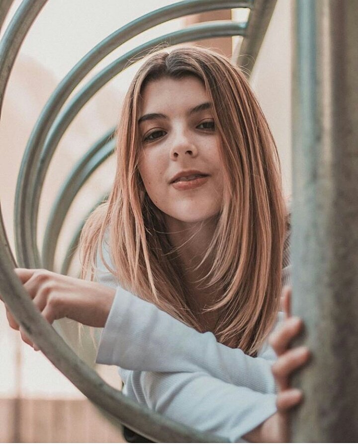 Hoy os dejo esta foto que ha subido nuestra preciosa Yasira en su instagram oficial. Espero que hayais tenido un buen inicio de semana. 😊😍😘