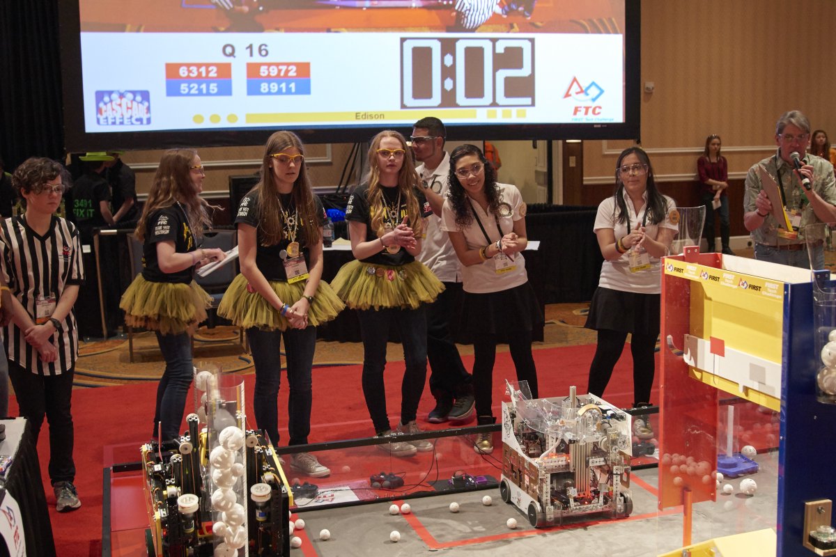 We want to help our #STEM students be as successful as they can be, and we're working to give students a head start on our next FIRST Tech Challenge season! If you're thinking about starting a #rookie FTC team, join our jumpstart program for early access: goo.gl/KuUQZZ