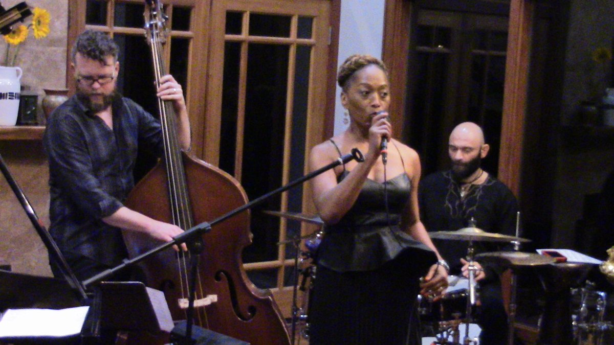 BestAtlConcerts's tweet photo. PHOTOS:  Acclaimed Atlanta-based Pianist, @gary_motley performing music from his new CD #NoReservationsRequired. This Jazz-in-the-Home-Concert was presented by ALOMA.  Watch the concert at https://t.co/3fzznAua72
#BoacLive #BoacJazz #BoacALOMA https://t.co/i0bp5lsNAD