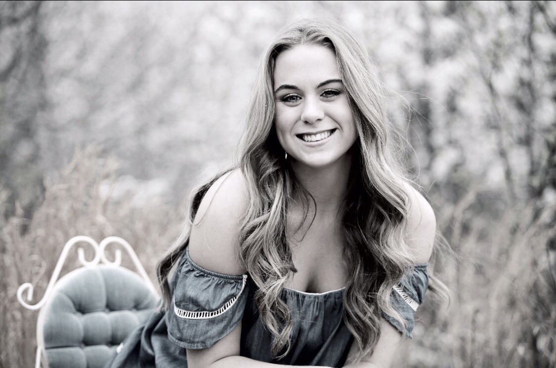 karaamitchell15's tweet photo. But for real... Happiest of Golden Birthdays. Best 19 years of my life.@allymitchell_19 https://t.co/A7M7o0V9vQ