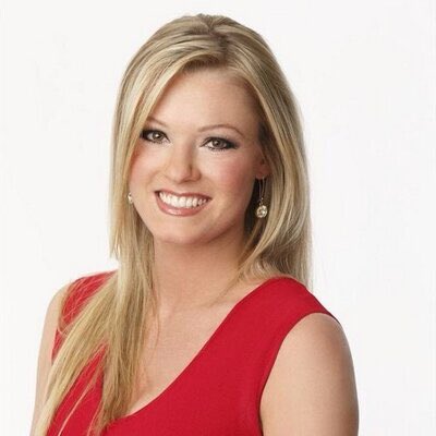 WhodunnitFANZ's tweet image. @sheri_marsh1 is a Pomeranian because she is small, cute and full of energy!! (And a bit clumsy... too soon?)