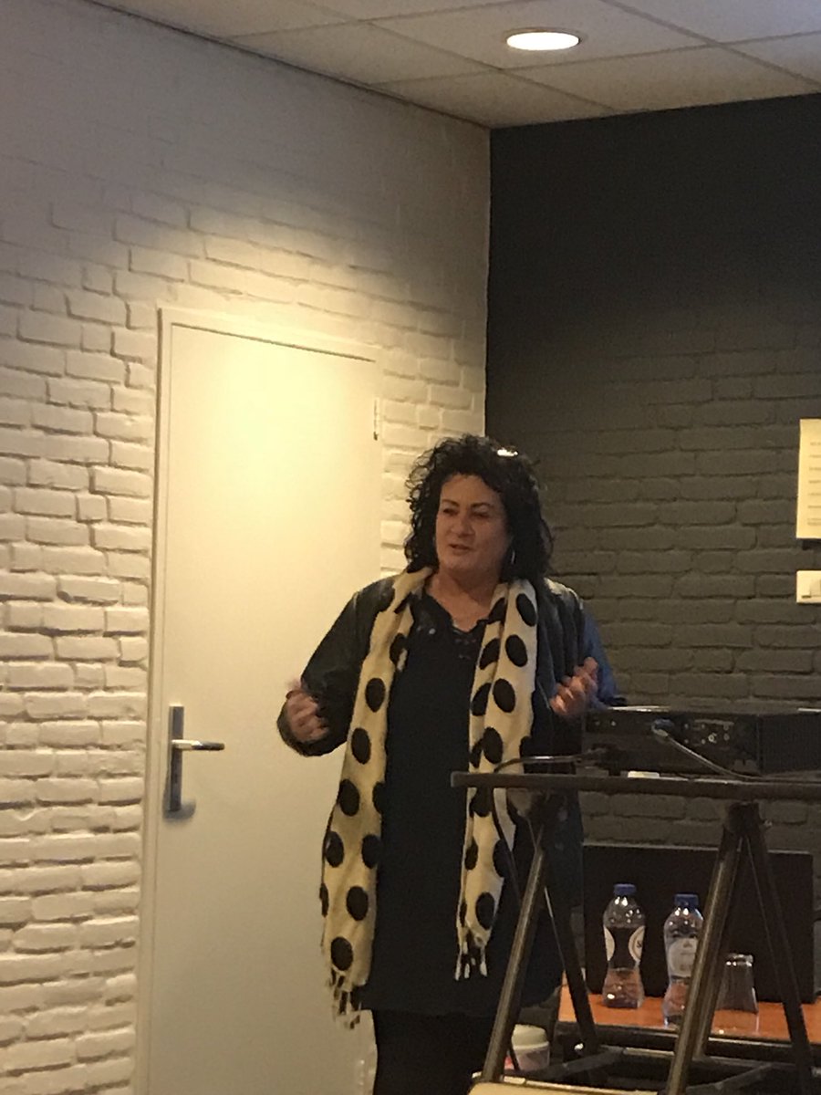 DijanBruins's tweet photo. Caroline van der plas @teamagronl  praat over imago in de #akkerbouw in onze workshop tijdens onze akkerbouwavond @CountusAgro komt u ook de komende weken? https://t.co/QlOoXbUyya
