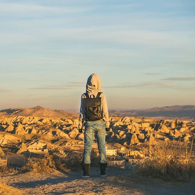 half_warrior's tweet photo. At one with the universe. Choose from our men's and women's grey pullover hoodies to get the size and shape to suit the moment. .
.
.
#HalfWarrior #sweatshirtdesigns #fashion #fashionblogger #instafashion #FashionAddict #fashiondesign #fashionstylist #ca… https://t.co/7Y1cpoH4rc https://t.co/mRpiPCDsR1