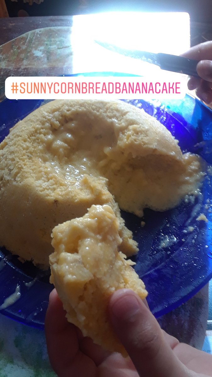 DoreneShaver1's tweet photo. Yummy with #butterybanana #oozingout https://t.co/kScwZZNLNT