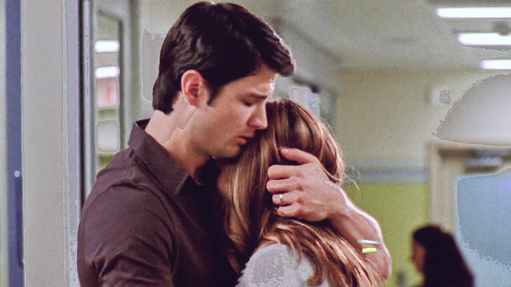 OTHdiary's tweet photo. “That’s a guy I'll never be. A guy that just stands by and watches while the world hurts you.” https://t.co/VrQ69k6oUw
