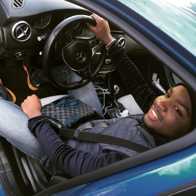 NholanM's tweet photo. #NouvellePhotoDeProfil https://t.co/5dZ8tO3nLp