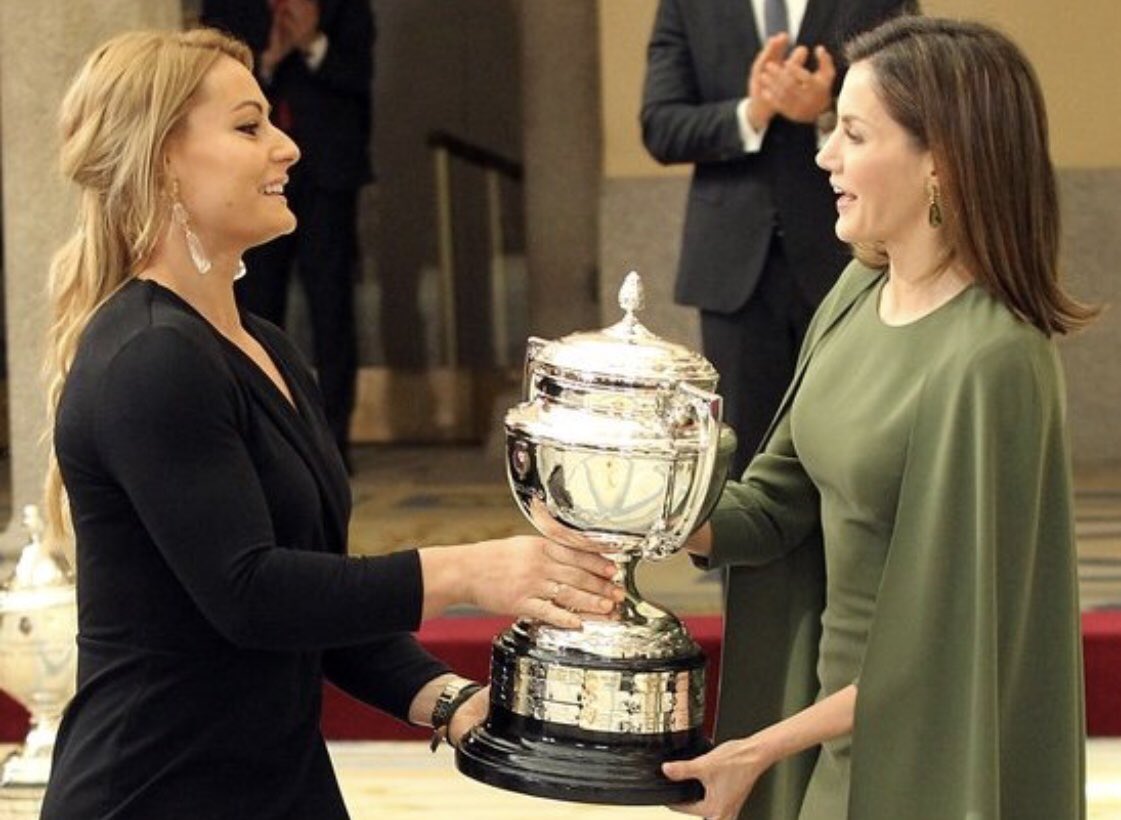 Muy feliz por recoger hoy el premio Reina Letizia 👑 en los premios nacionales del deporte 🇪🇸♥️🙏