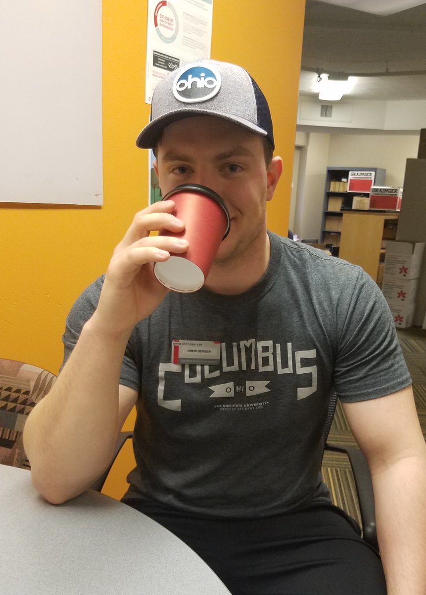 greenbuckeyes's tweet photo. Do you drink coffee? Be a #GreenBuckeye by throwing away your cup and lid, and recycling the sleeve! #MeasureUp2018 #Recyclemania @StudentLifeOSU We β€οΈ Recycling! https://t.co/Zt9MTsxiKf