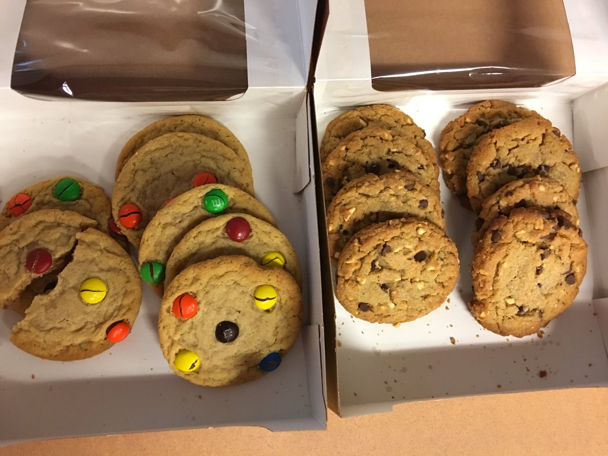 #mohawkpd     This is what you get at PD sessions with <a href="/coachklaahsen/">Curt Klaahsen</a> .   Thx @abrown729 and <a href="/KirbyCoach/">Tom Kirby</a>