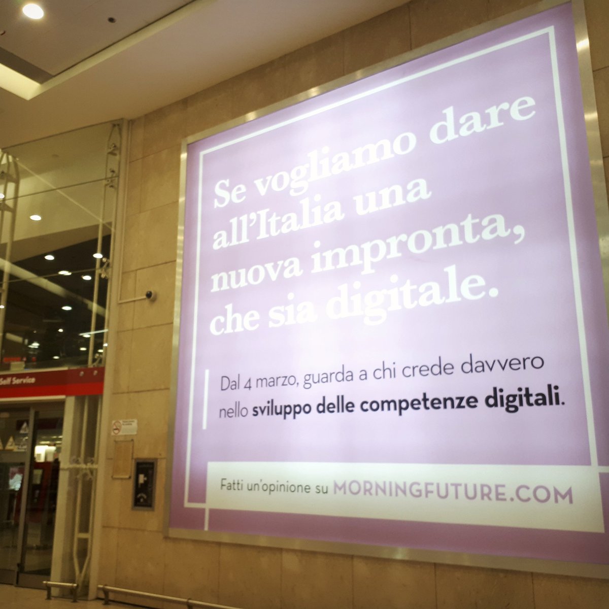 RivaVale's tweet photo. "Se vogliamo dare all'Italia una nuova impronta, che sia #digitale". #workisprogress #ispiriamoilcambiamento #morningfuture https://t.co/ZMWe5OmuZT https://t.co/Cu2fCTH2JM