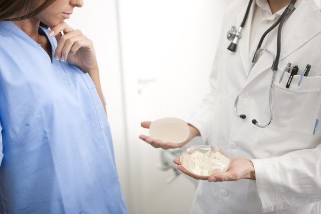 csa_okc's tweet photo. Comparing Silicone and Saline Breast Implants - https://t.co/0TXohvyLPh https://t.co/2xQM6GnQ8G