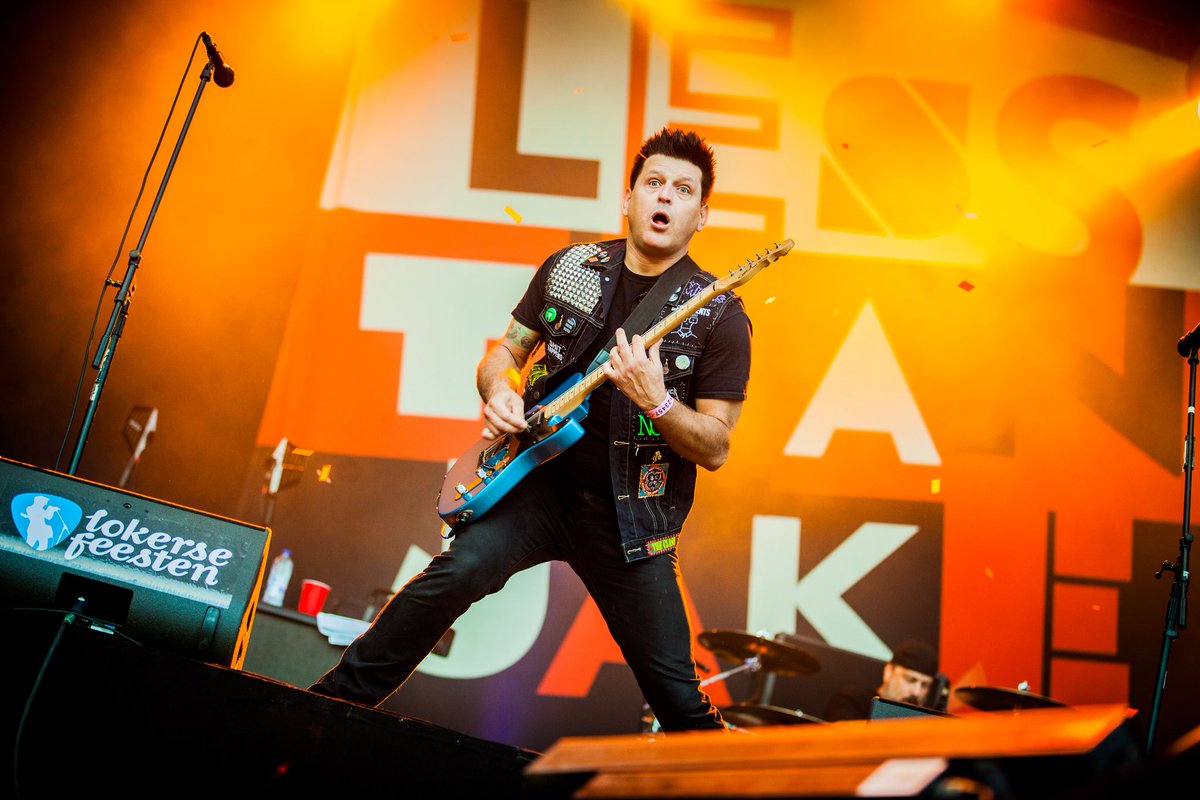 🚨🚨LOW TICKET ALERT!!🚨🚨

Less than 100 tickets remain to <a href="/LessThanJake/">Less Than Jake</a> &amp; <a href="/fouryearstrong/">four year strong</a> THIS WEDNESDAY at <a href="/thephoenixtdot/">The Phoenix</a>!

Get them while you can 👉 buff.ly/2EEO4wD