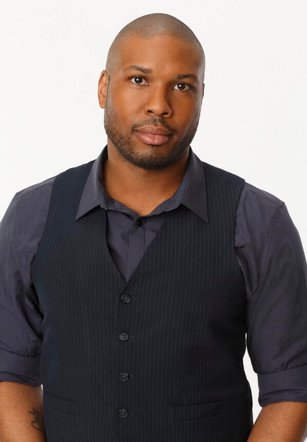 WhodunnitFANZ's tweet image. @knowgeno is a boxer because both are tough, curious, clever, protective and both are tricksters. Not to mention they both know how to party!!