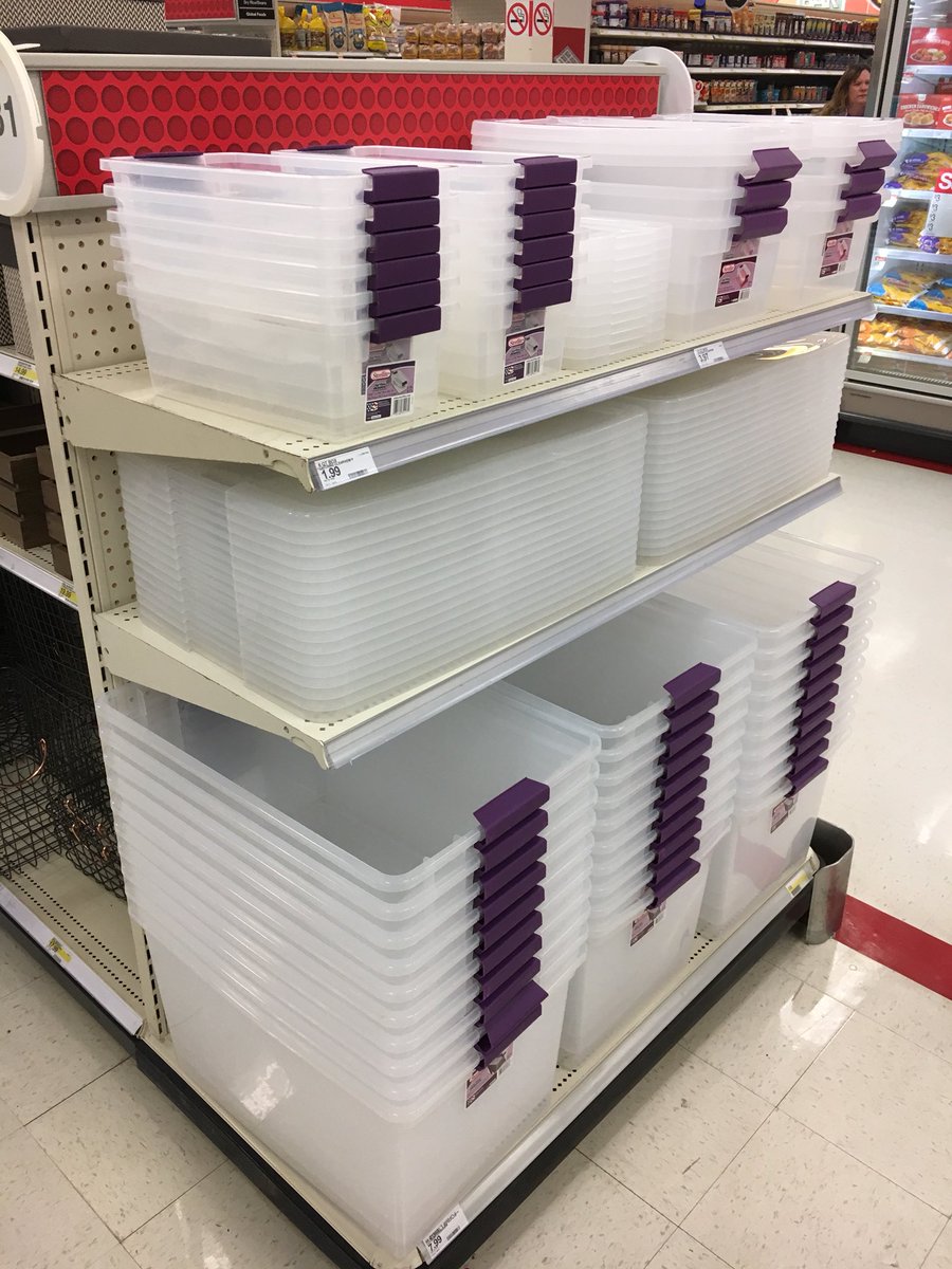 jessicatejral's tweet photo. Plastics got some undivided attention today and I’m loving the results!! #sixpalletsdown #qualityhighstackertime 💪🏻@alisonjstephen @katie_konopasek @dunlap_jen https://t.co/l4i0o31Sz8