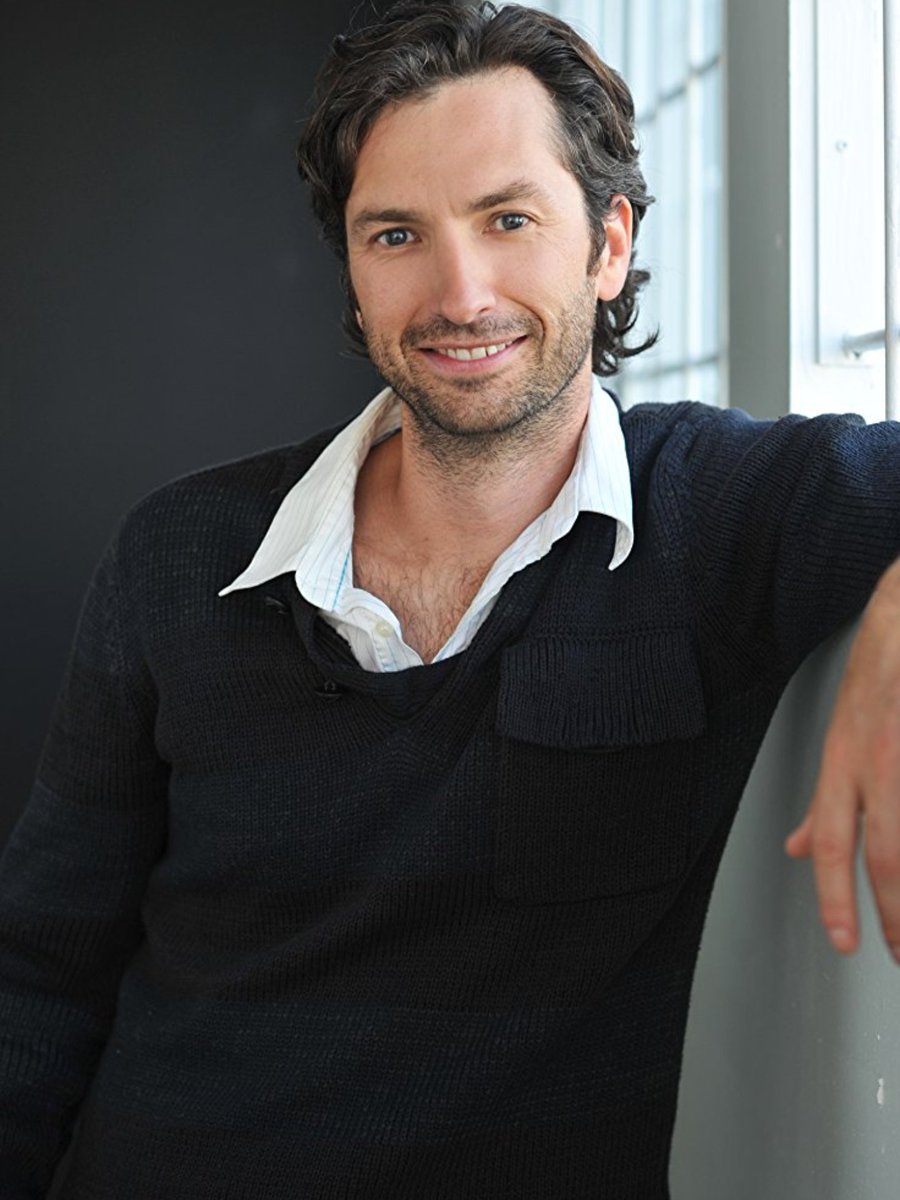 NerdAlertNews's tweet photo. Check out my interview with #AlteredCarbon actor David Milchard

https://t.co/4nAql9yZFp @DMilchard @CocoMilkTV #supernatural https://t.co/hAoAZMryl6