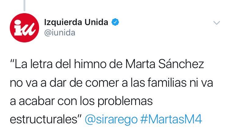 WillyTolerdoo's tweet photo. Como todo el mundo sabe las familias comen gracias a los cambios de nombres de calles y el ponerle falda a los semáforos. https://t.co/qde14nqmNM