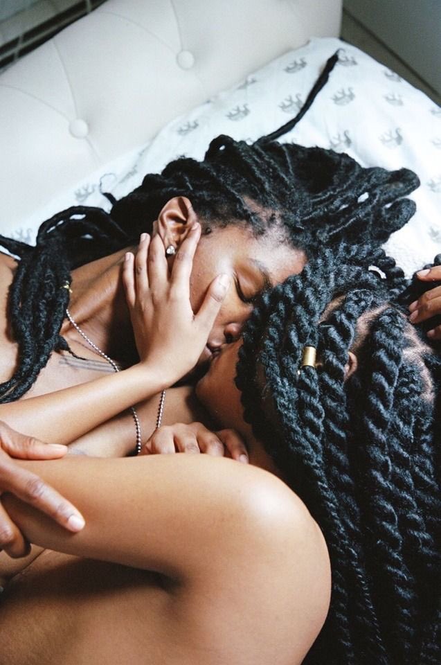 ItsLithaAfter9's tweet photo. Queer intimacy by Aria Fritz. Because we don’t see black womxn loving other black Womxn enough. https://t.co/AnjlQf5n45