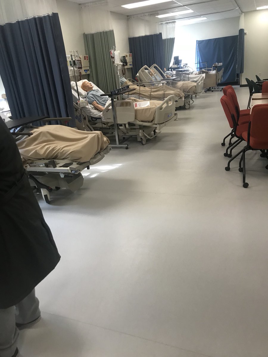 EMU_TRIOSSS's tweet image. #DuquesneUniversity Nursing lab is amazing #trioworks