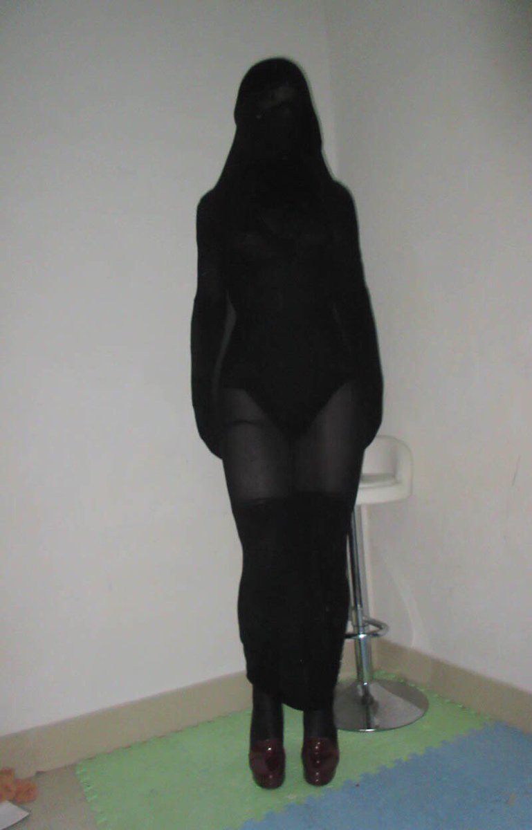 dodomaskdoll's tweet photo. #mask #zentai #femalemask #kigurumi #photogenicmask #pantyhose #encasement #maskoff https://t.co/YuiuqynCAv