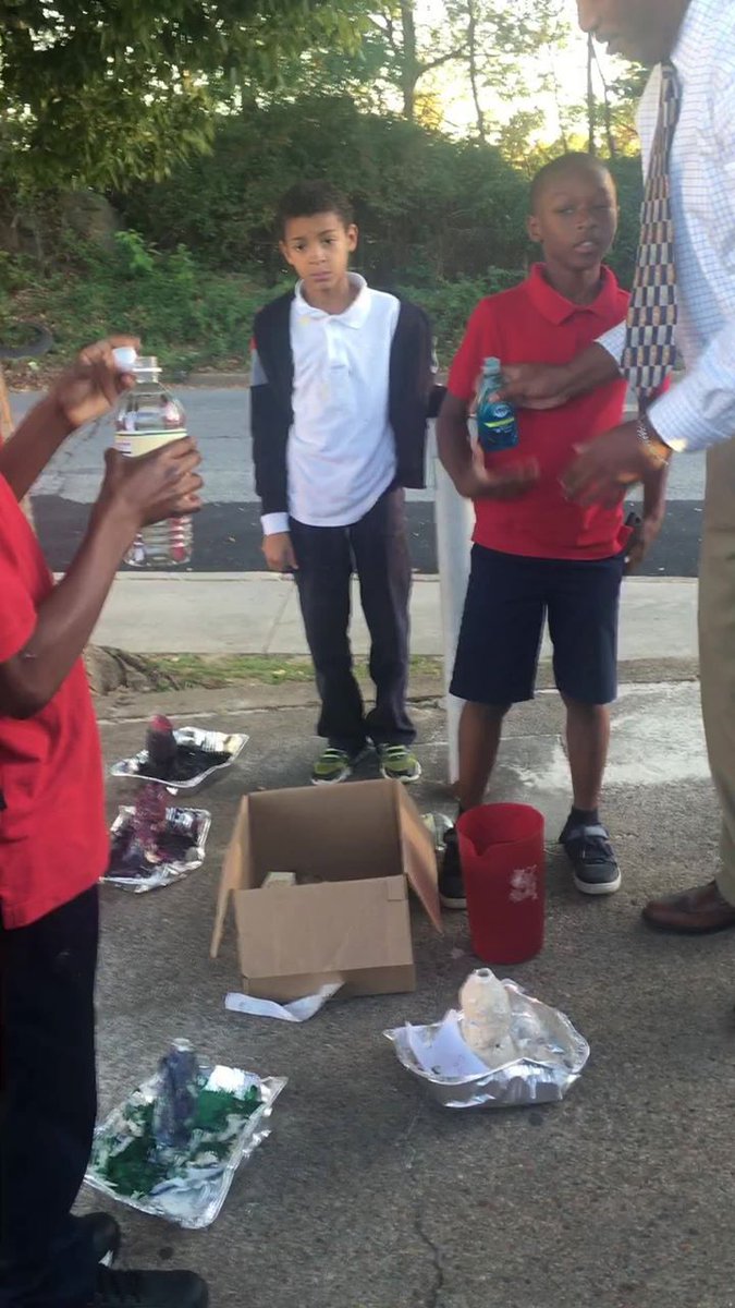 Reedsrefuge's tweet photo. #Science class is ALWAYS a blast here at #ReedsRefugeCenter #STREAMProgram! Check out this #video of students creating a #volcano with science teacher Mr. Turner: https://t.co/vzTe1YXK0p #ReedsCares #ReedsRefugeCenter #ReedsSTREAM https://t.co/ABOxqMIQMQ