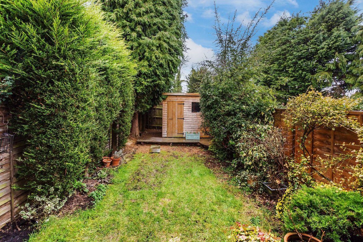 Surrey Estates tweet media