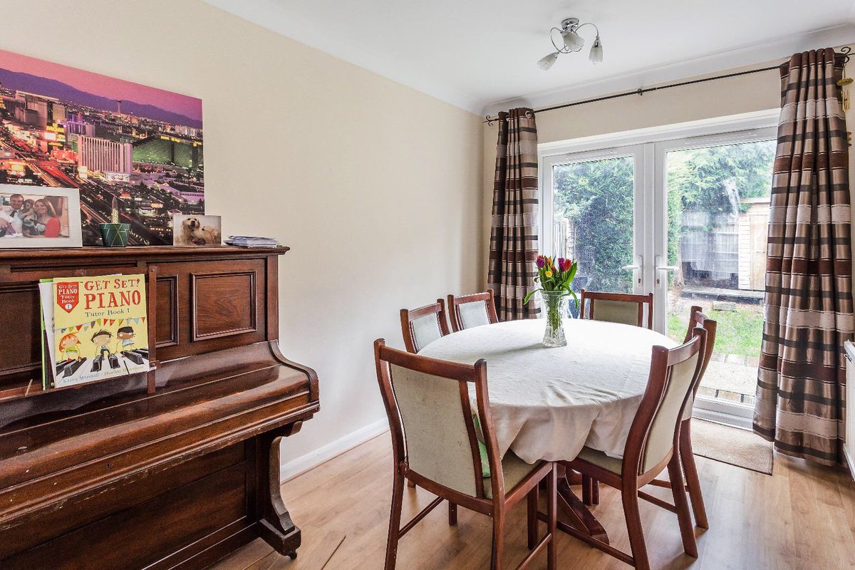Surrey Estates tweet media