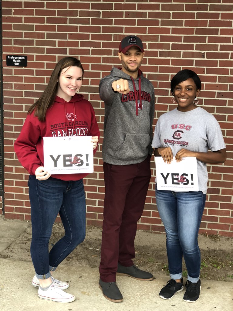 MayoDaveCave's tweet photo. Congrats to these senior music students!!! #UofSC22 #UofSCYes #UofSC06 #WeCocky @UofSC @kennabug114 https://t.co/SD9gnGHDYM