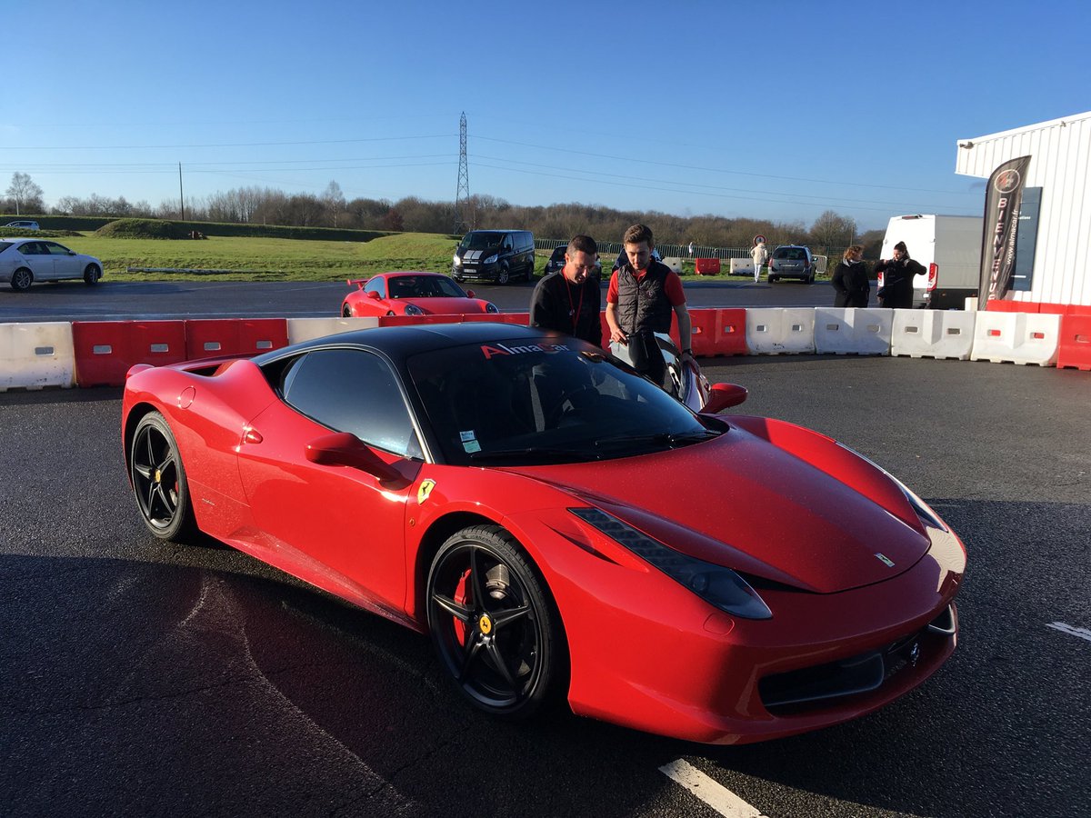 DAVIDKAZE's tweet photo. F458 ITALIA ! https://t.co/AoDo77dvtB