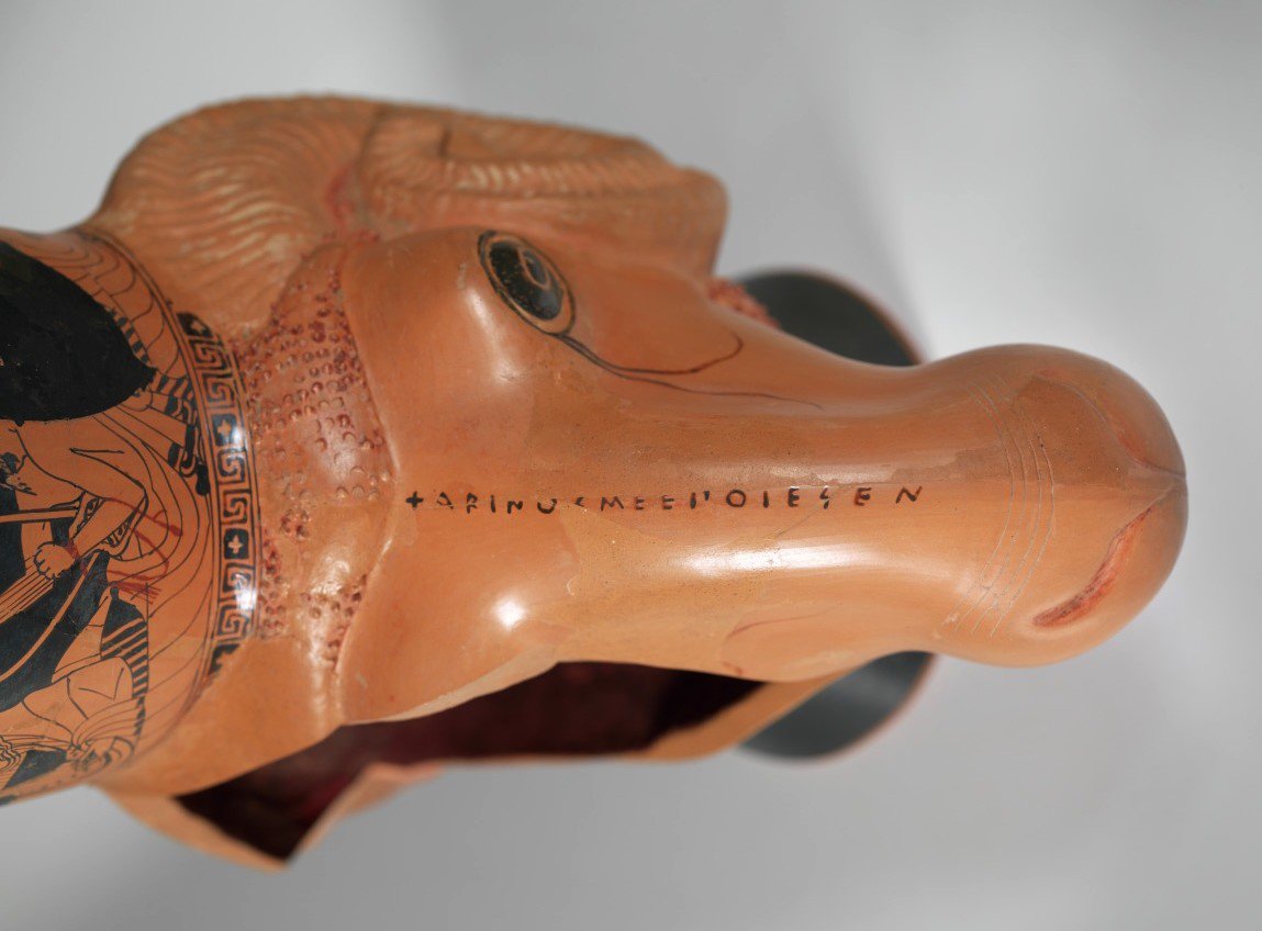 Pythika's tweet photo. Right on the nose 🐑
Charinos made me #talkingpots
Sympotic rhyton with Cecrops, Theseus, and a bard, 480BC @vmfa https://t.co/OMDu6wCglM https://t.co/vzd3JuRC0o