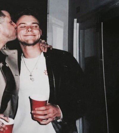 best ashton pics (@bestashtonpics) on Twitter photo 