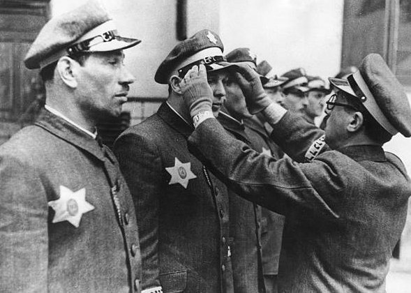 cyberprawy's tweet photo. @ronenbergman @MorawieckiM The time of lying has come to an end. Now, the world will see the truth. Polish truth, not Jewish lies.
#JewishCollaborators https://t.co/AlQCSB6k1S